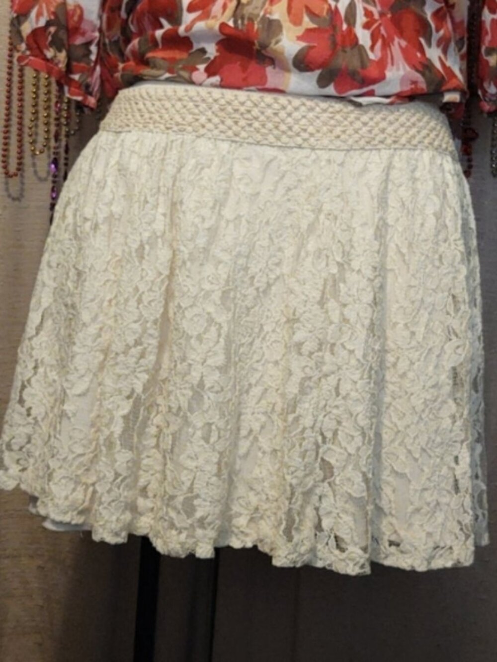 Deb Cream Lace Mini Skirt 2X - Picture 2 of 11
